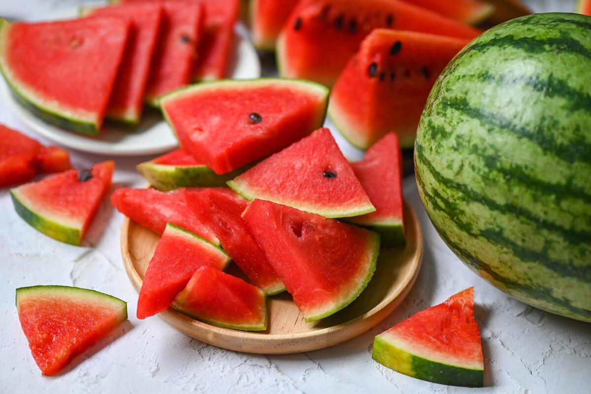 ۴ روش خلاقانه برش هندوانه برای مجالس