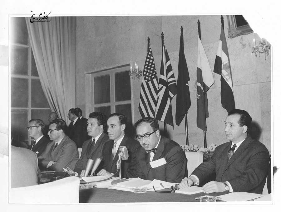 سنتو در قاب عکس: تاریخ ایران در یک تصویر سنتو در قاب عکس: تاریخ ایران در یک تصویر