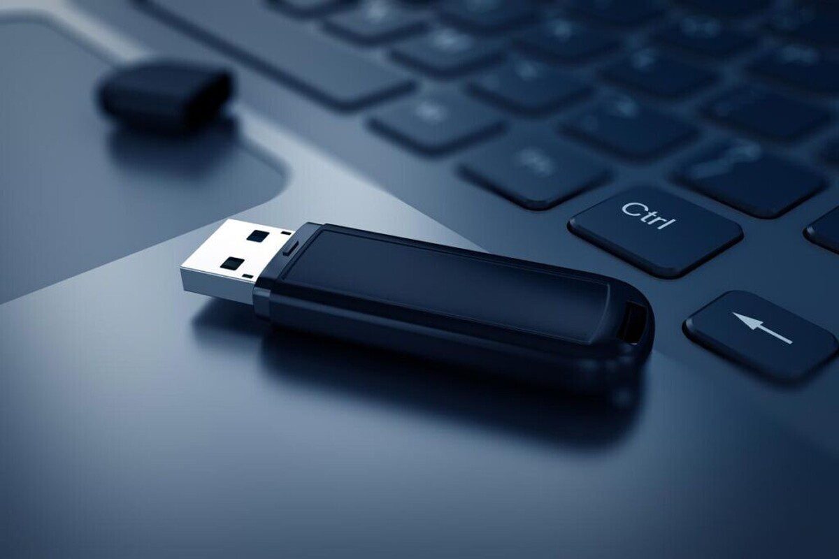 داغ شدن فلش مموری USB؛ چرا این اتفاق میافتد و چه باید کرد؟