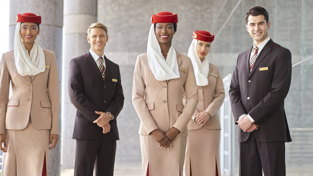 قوانین استخدام مهماندار هواپیما - هواپیمایی امارات