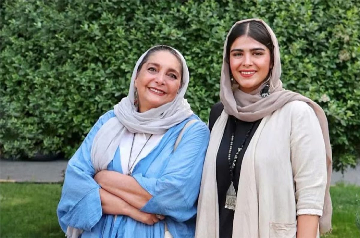 مادر-و-خواهر-پگاه-اهنگرانی