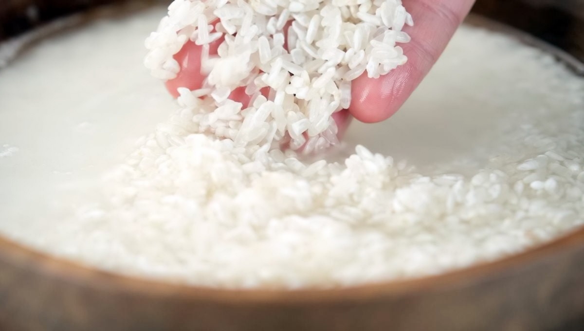 ترفندهای قد کشیدن برنج-پختن برنج با آب کافی