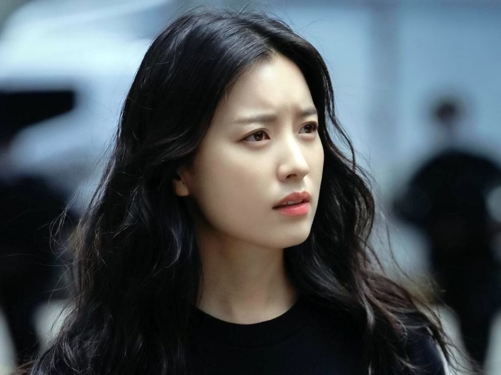 ملکه های سریال دونگی-هان هیو جو 1