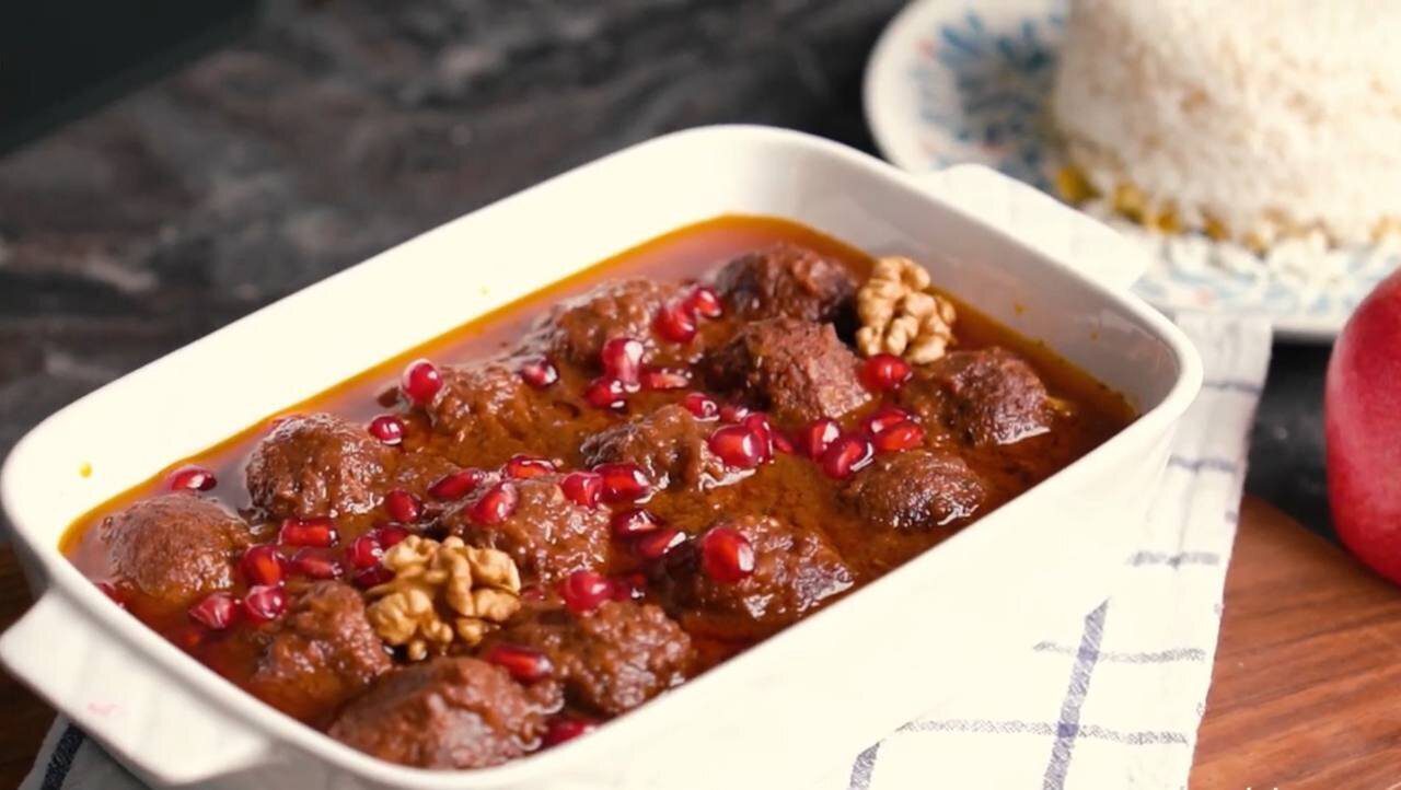 طرز تهیه کوفته انار و گردوی مجلسی ؛ غذای مخصوص شب یلدا + فوت و فن