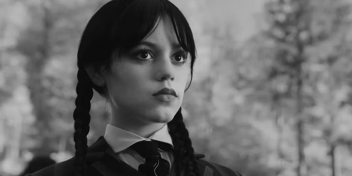 jenna ortega in wednesday in black and white فصل دوم سریال wednesday