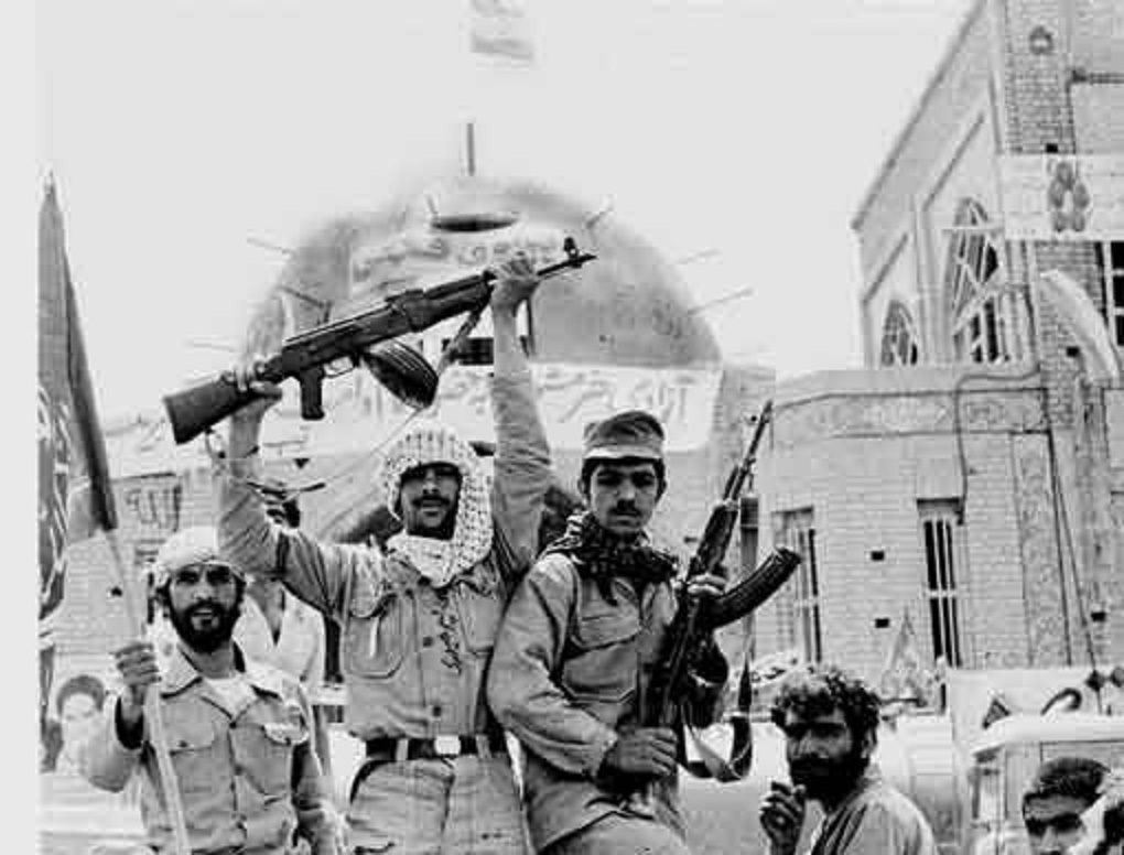 چرا جنگ تحمیلی 8 سال ادامه پیدا کرد؟